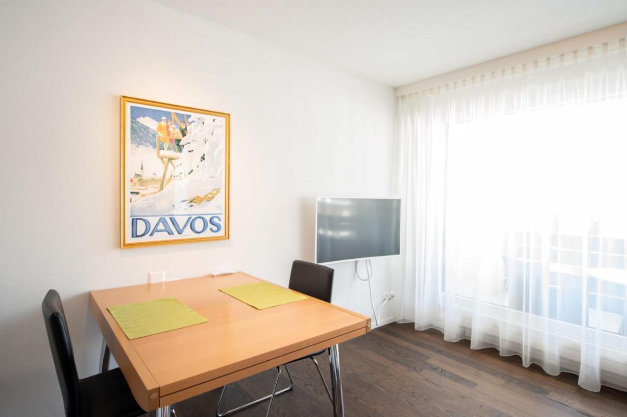 Ferienwohnungen, Carlton Am Park, Davos Platz מראה חיצוני תמונה
